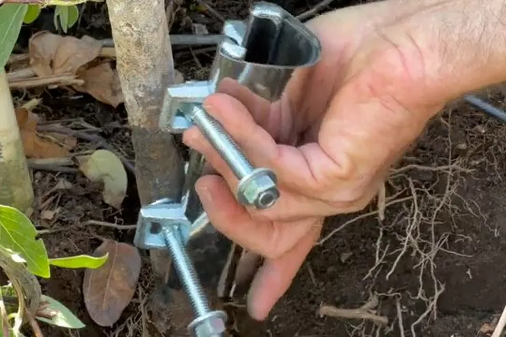 Outdoor faucet and exposed pipe connection being repaired for Plumber in Mountain View Ranch in Mountain View Ranch, Prescott Valley, AZ